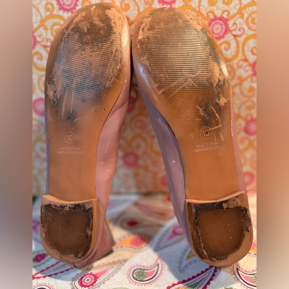 MaraisUSA Patent Bow Tie Ballet Flat - Picture 7 of 7